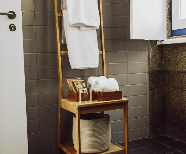 Estacao Ferroviaria De Lourido